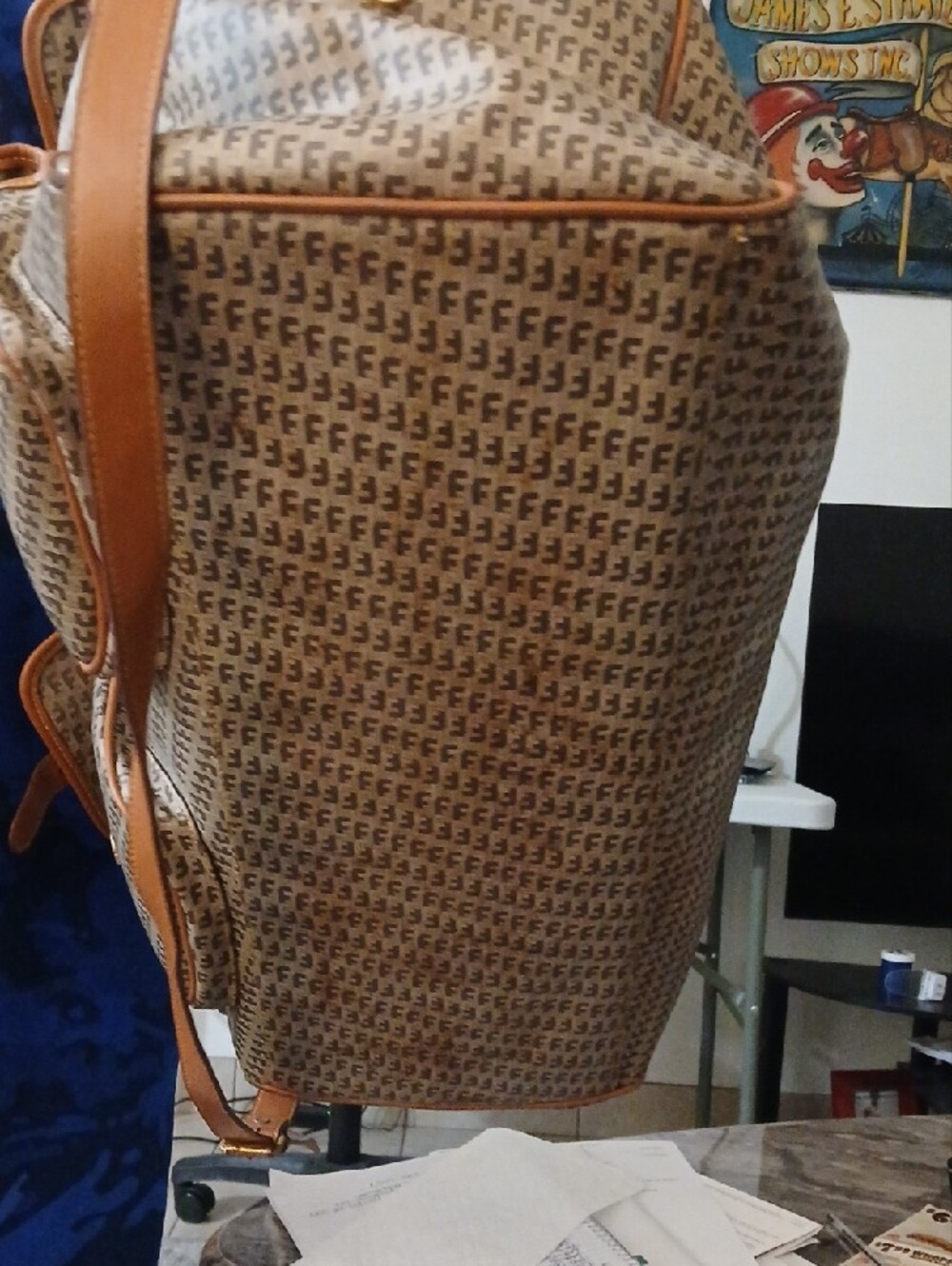Vintage Leather-Trimmed Tan Patterned Weekender Bag - Picture 5 of 8